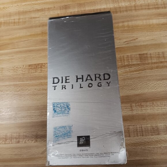 Die Hard Trilogy VHS Box Set 1996 Release THX Remaster McTiernan Action VTG Cult - Picture 4 of 9